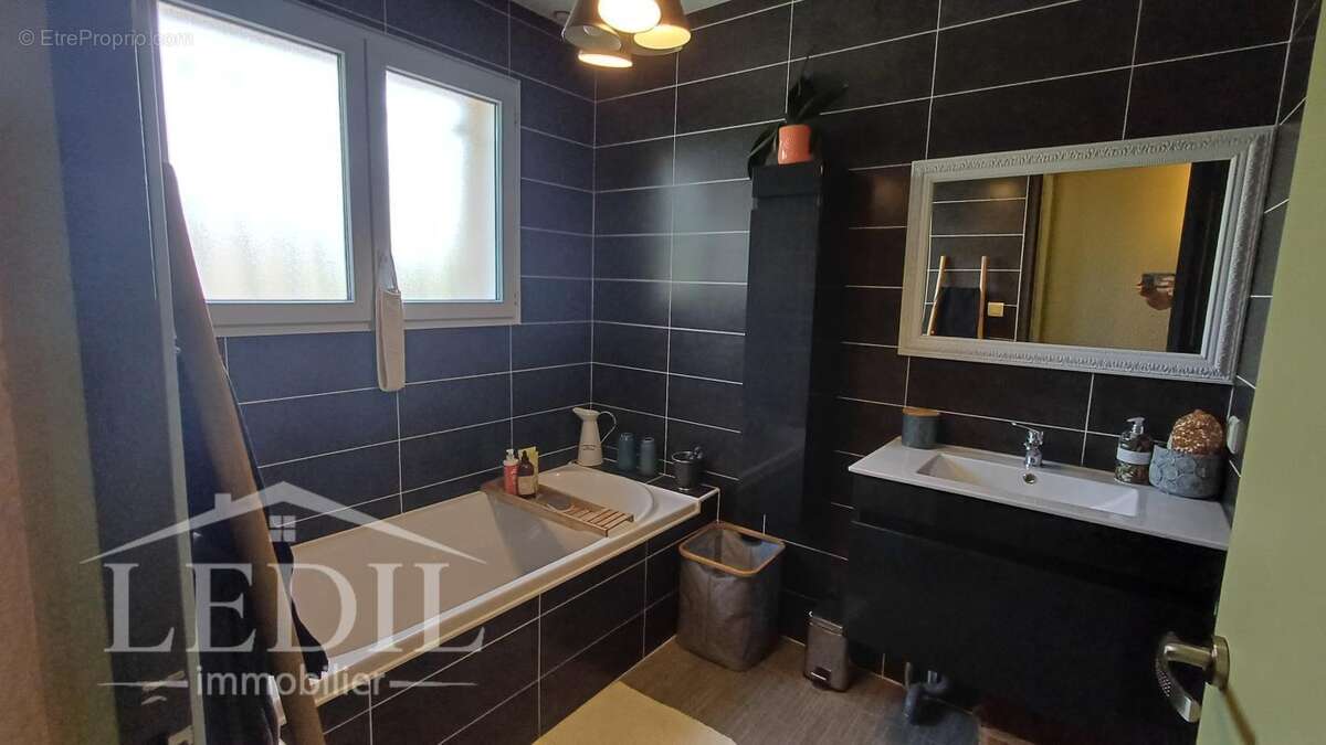 Contemporaine à langon - photo 10