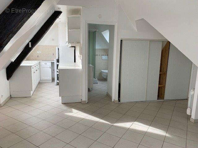 Appartement à EPERNON