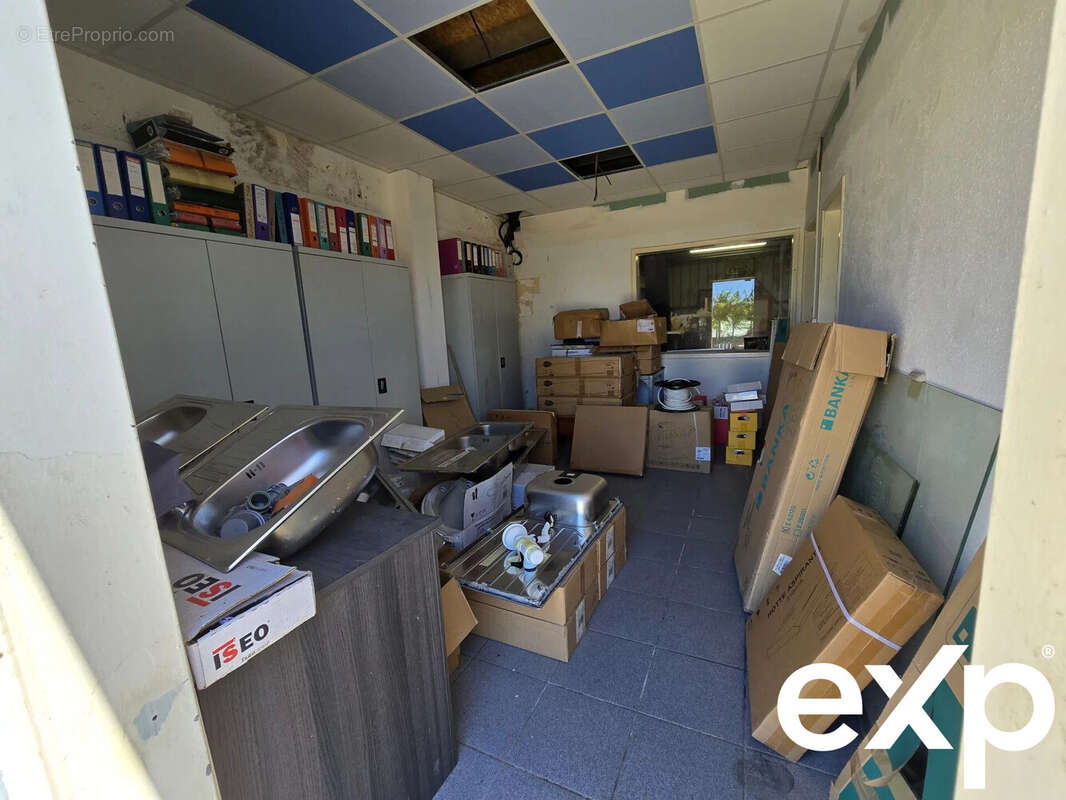 Commerce à SAINTE-MARIE