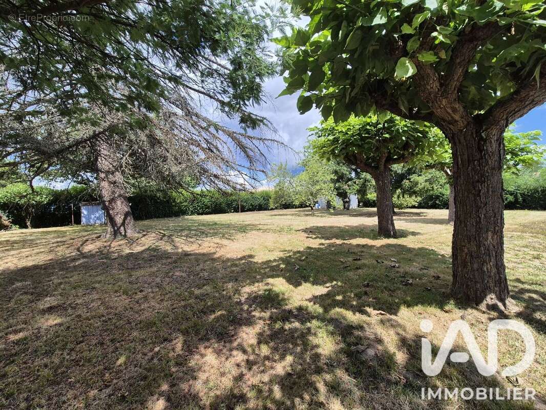 Maison 84 m² à Lamonzie-Saint-Martin  - photo 2