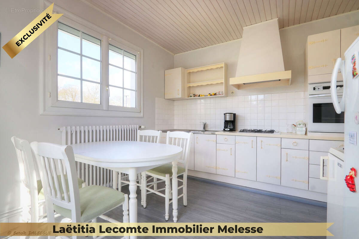 Maison à MELESSE