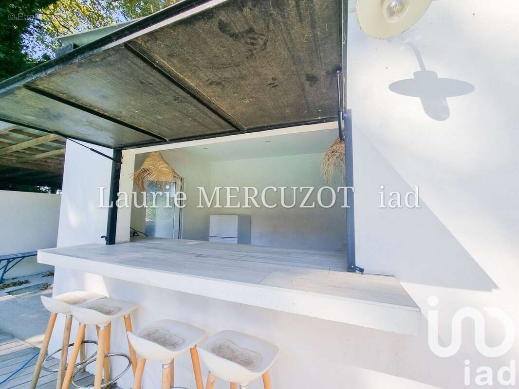 Maison 197 m² à Saint-Cyprien  - photo 4