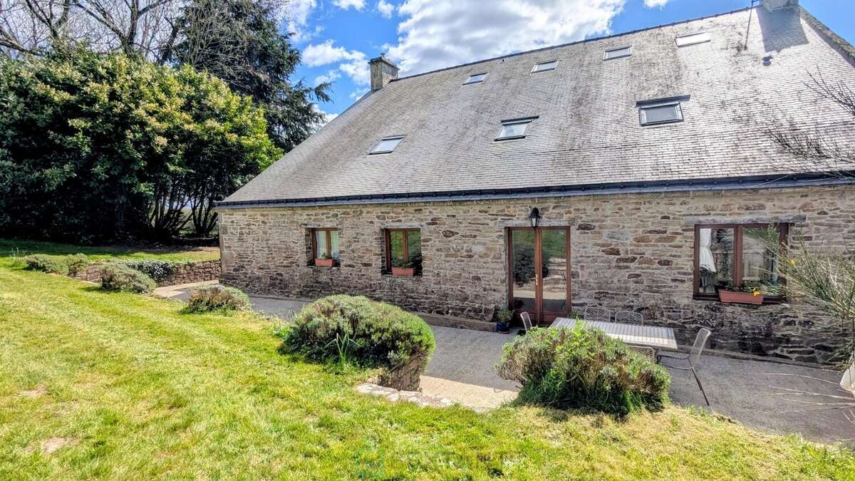 Maison à LANGUIDIC