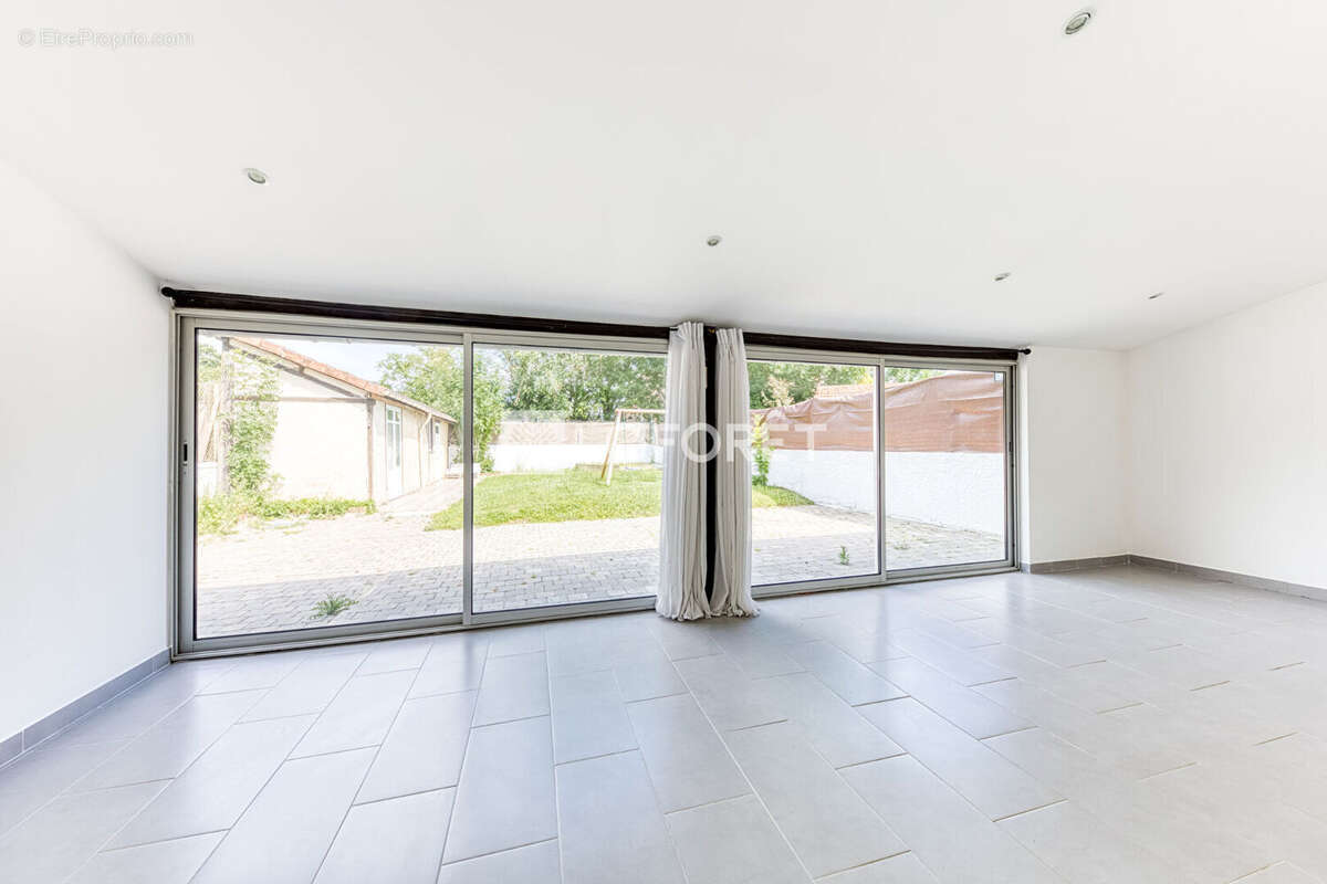 Maison Gretz Armainvilliers 5 pièce(s) 124 m2 - photo 4