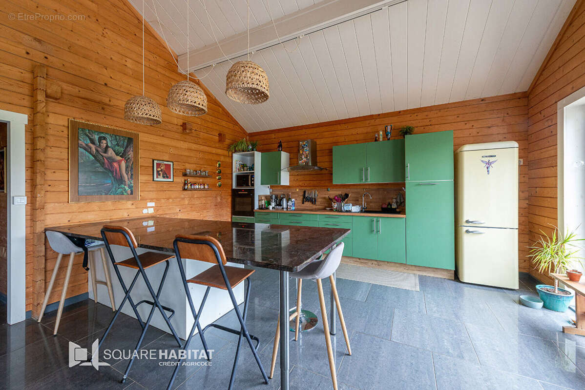 Maison à MORTAGNE-DU-NORD