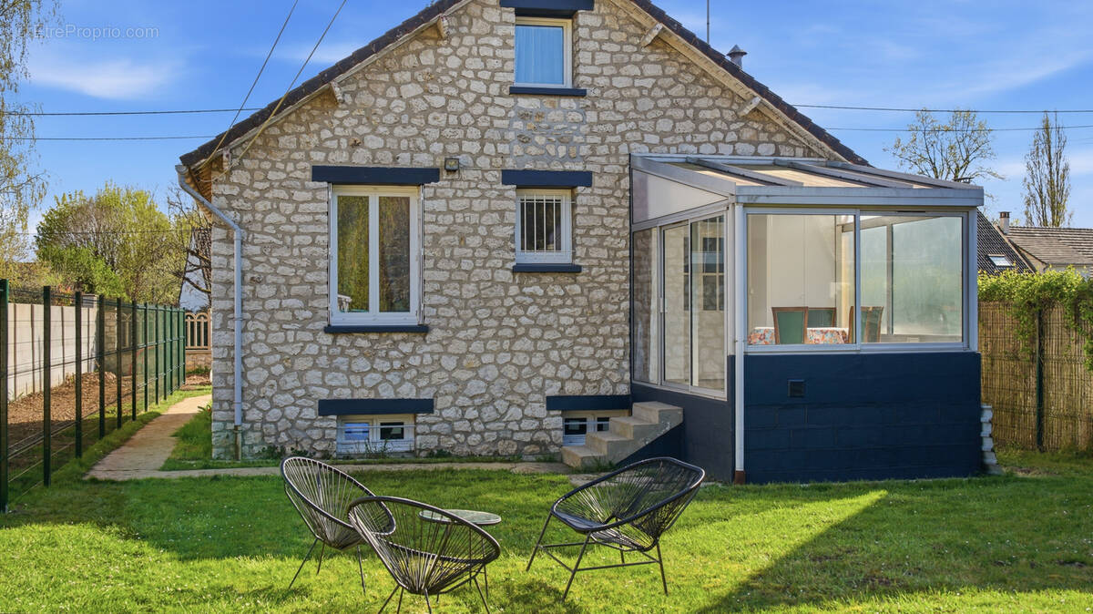 Maison à MONTIGNY-SUR-LOING