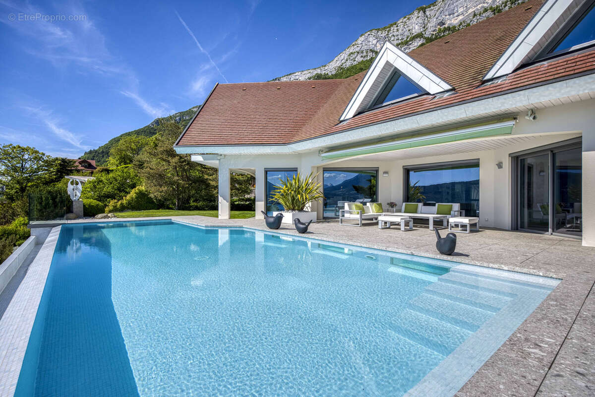 Villa d'exception dominant le lac - photo 75