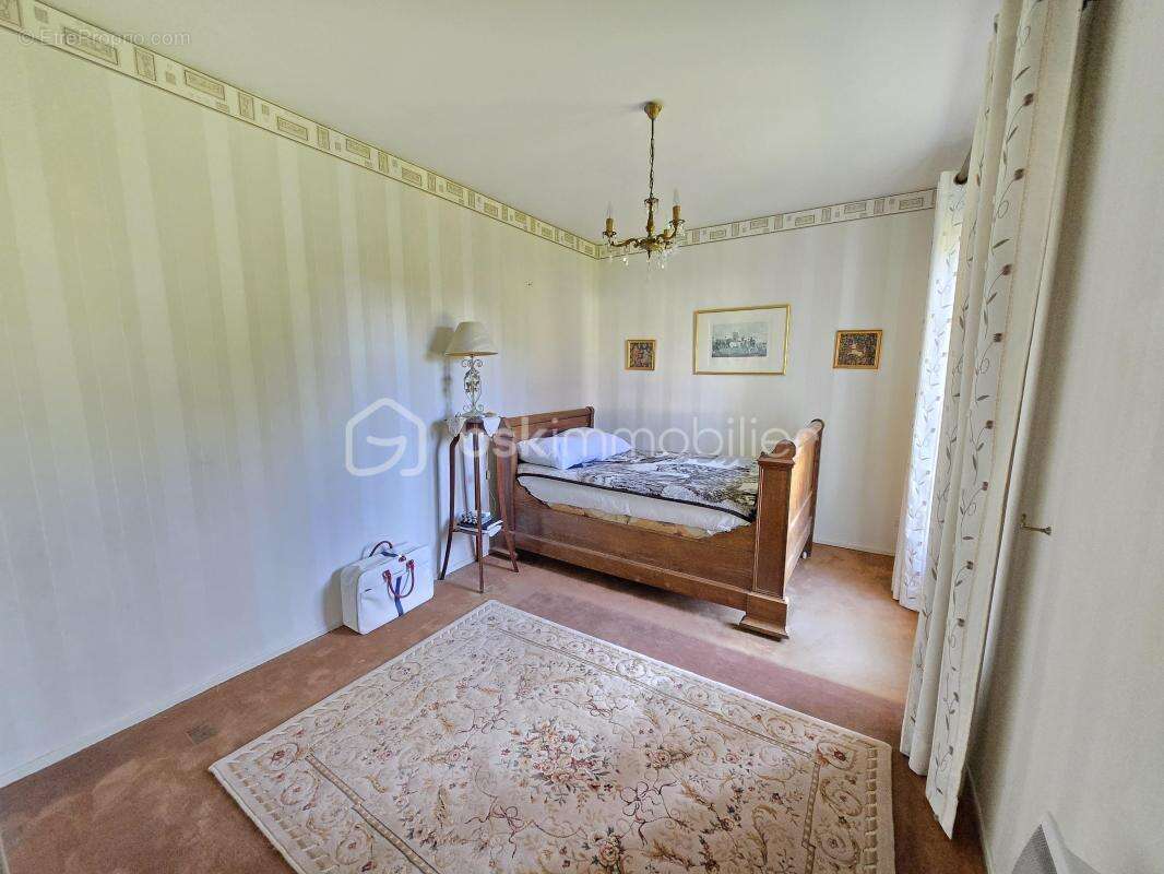 Maison à COULANGES-LES-NEVERS