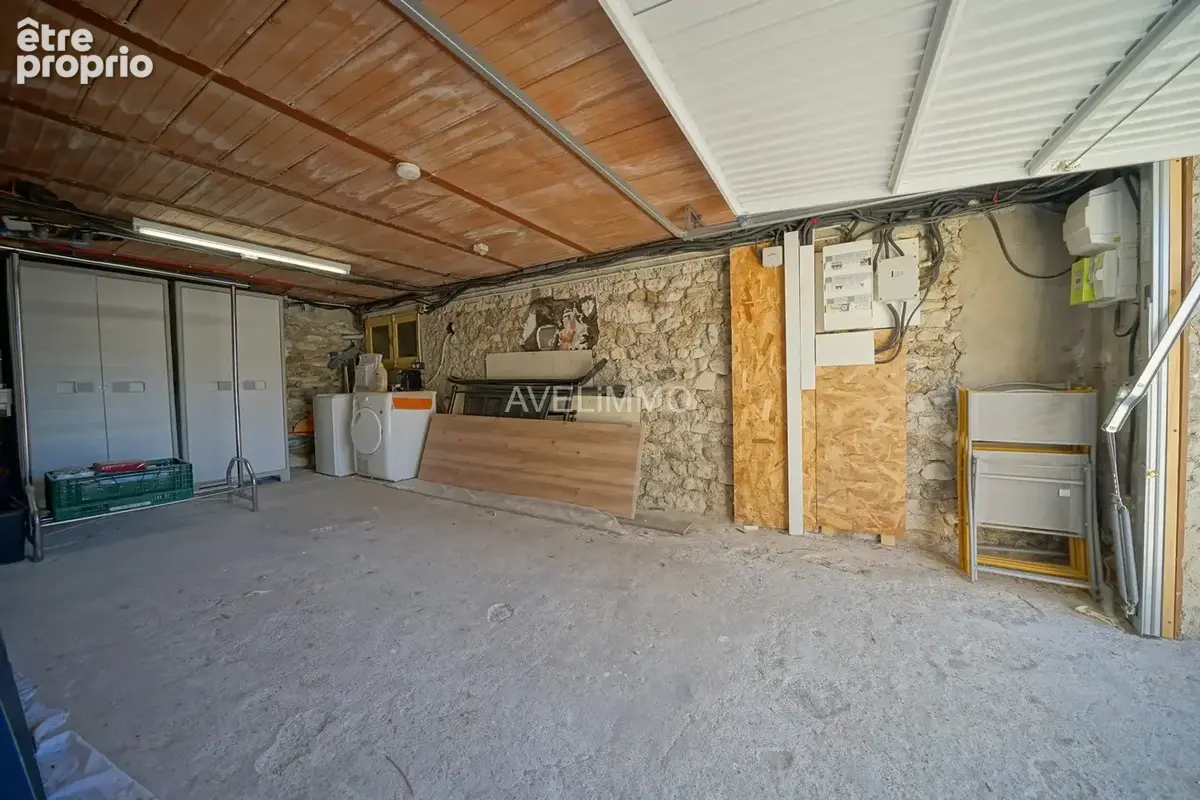 Maison avec grenier et dépendance aménageables - photo 14