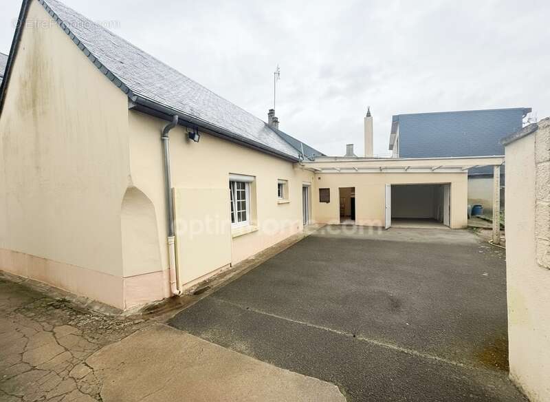 Maison à LA SUZE-SUR-SARTHE