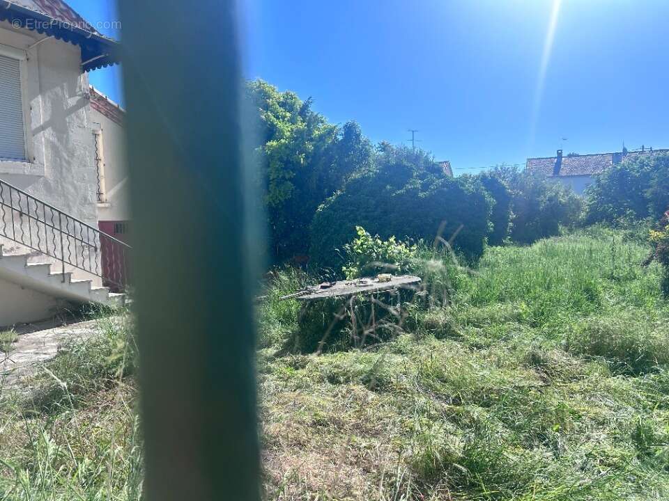 Terrain à NIMES