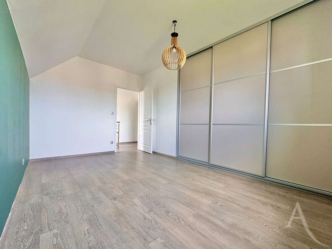 Magnifique Duplex T3 de 85,15 m² avec son garage + son parking + sa cave - photo 11