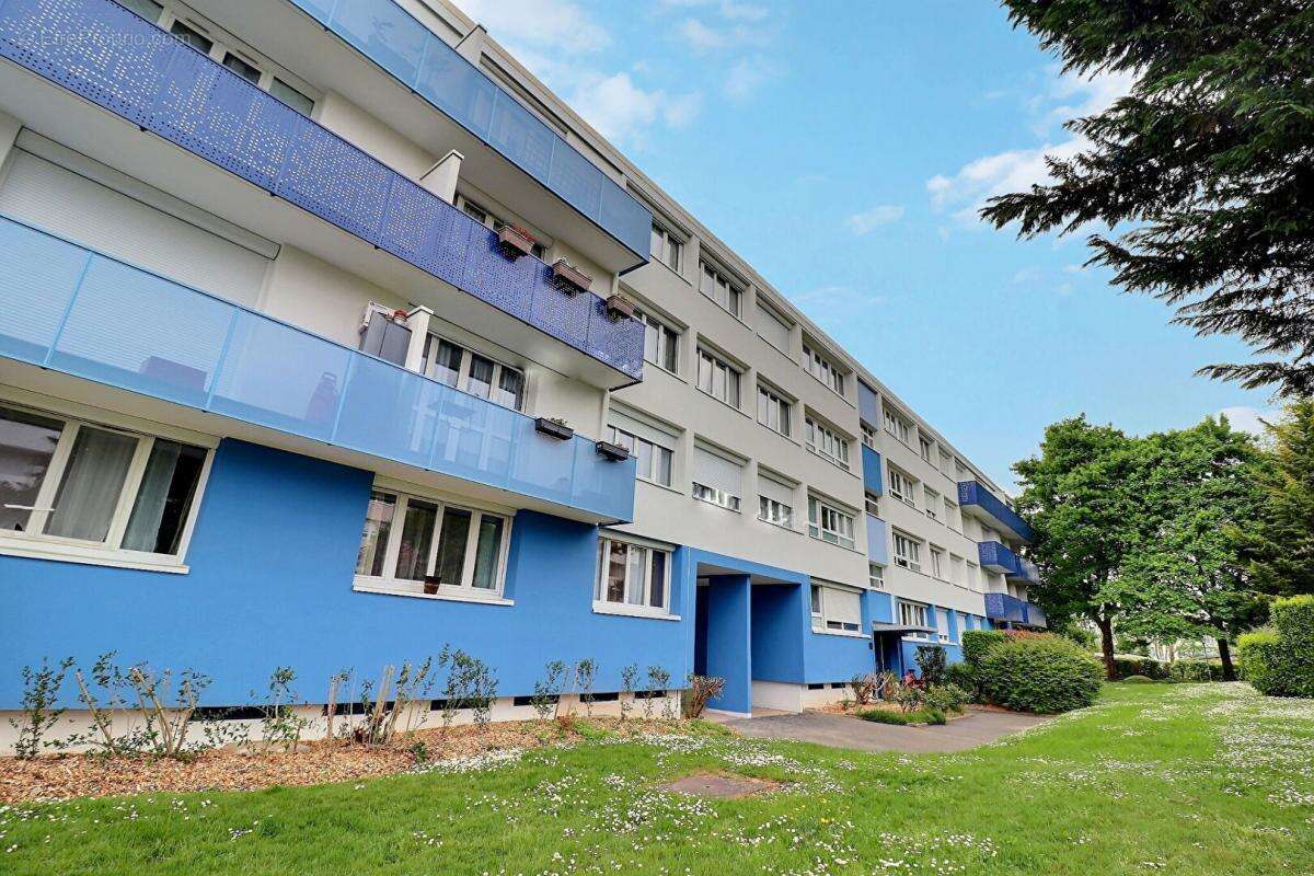 Appartement à SAINT-MICHEL-SUR-ORGE