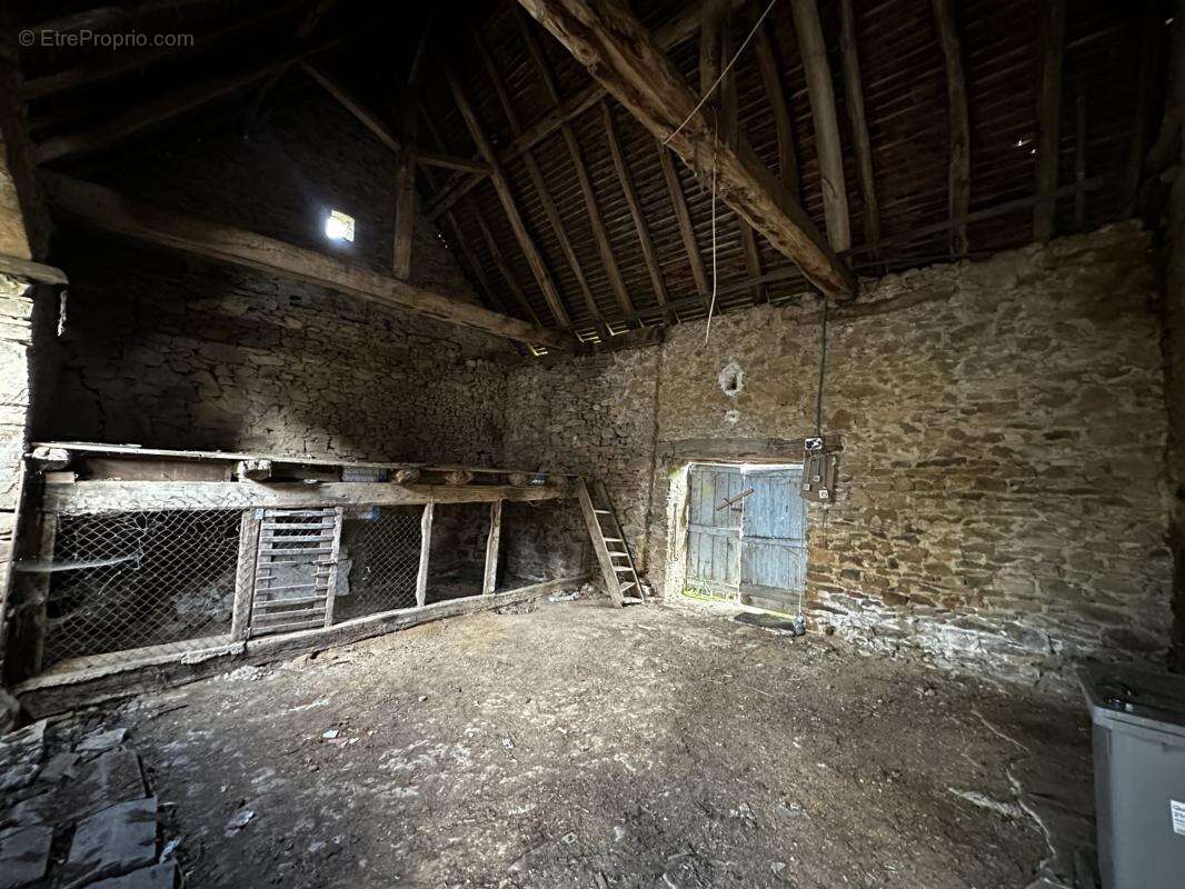 Maison à MEUZAC