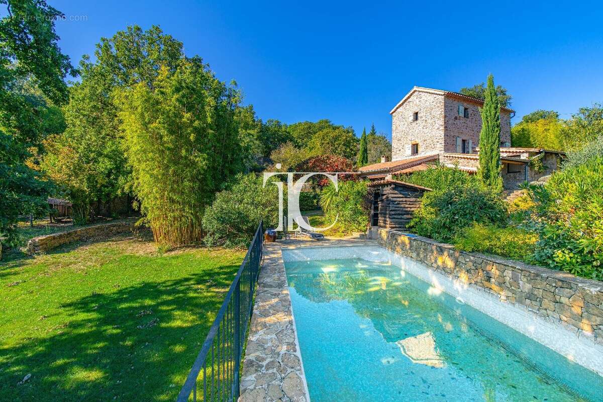 Maison à SAINT-AMBROIX