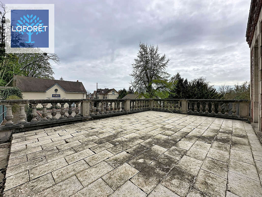 Maison à AUVERS-SUR-OISE