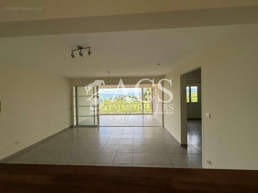 Appartement à LES TROIS-ILETS