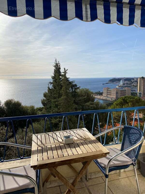 Appartement à ROQUEBRUNE-CAP-MARTIN