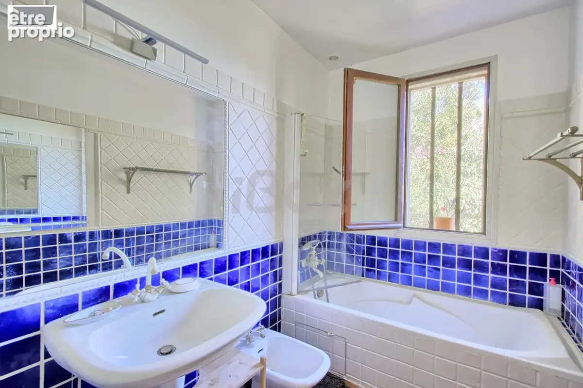 Hyeres au calme absolu vue mer maison de 120m2 avec terrasses et jardin - photo 14
