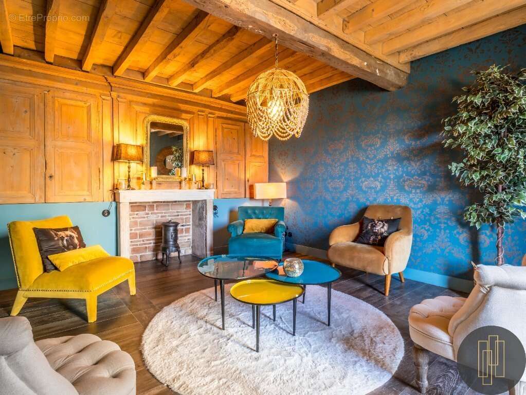 Maison à VILLEFRANCHE-SUR-SAONE