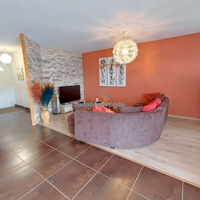 Maison à ARPAJON-SUR-CERE