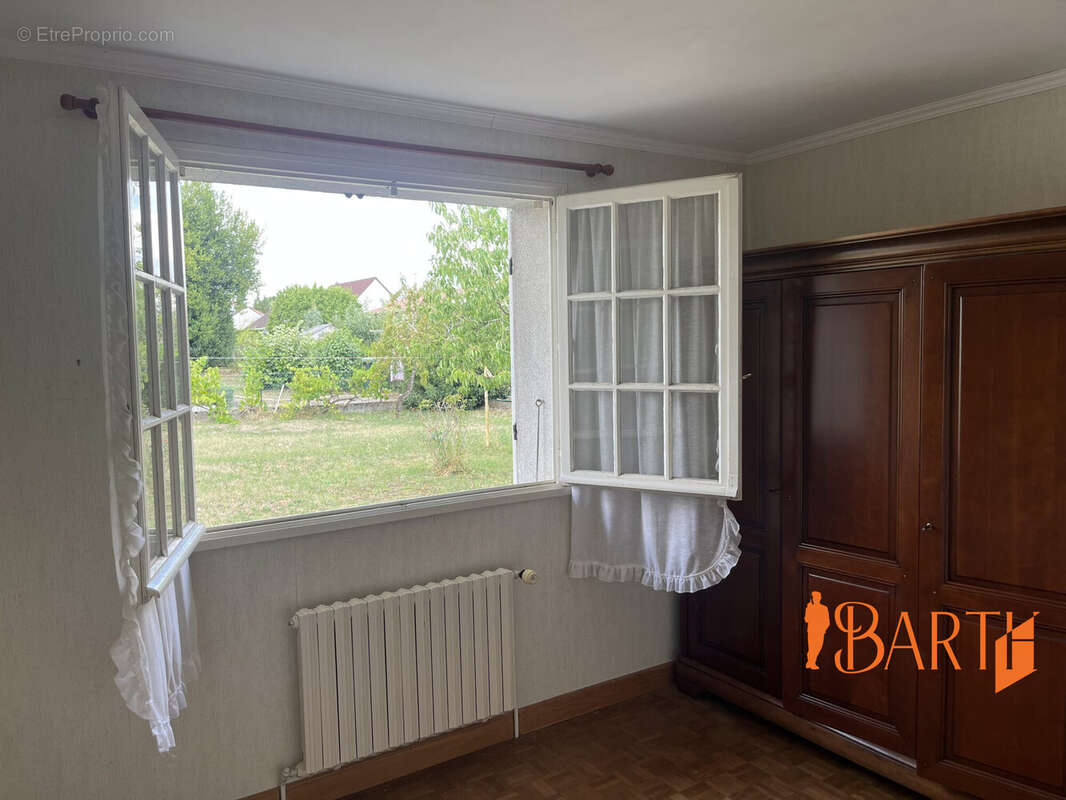 Maison à SAINT-DOULCHARD