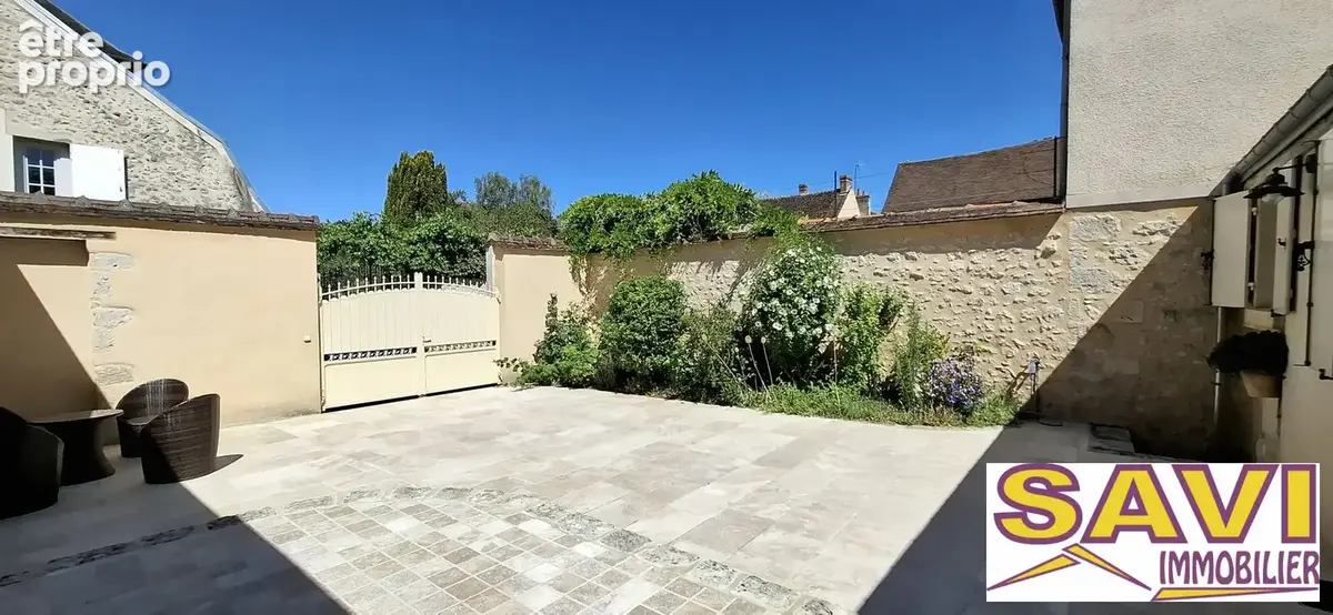 Maison 5 pièces 135 m² à vendre à Ferrieres-En-Gatinais (45210) - photo 2