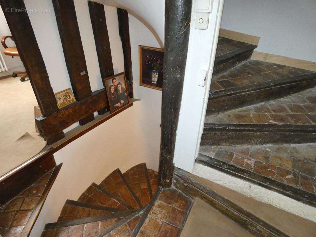 Maison à IVRY-LA-BATAILLE