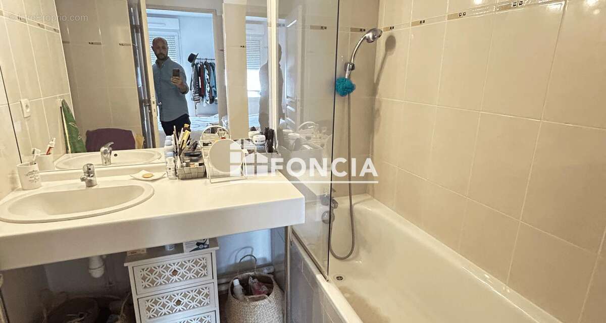 Appartement à MARSEILLE-8E