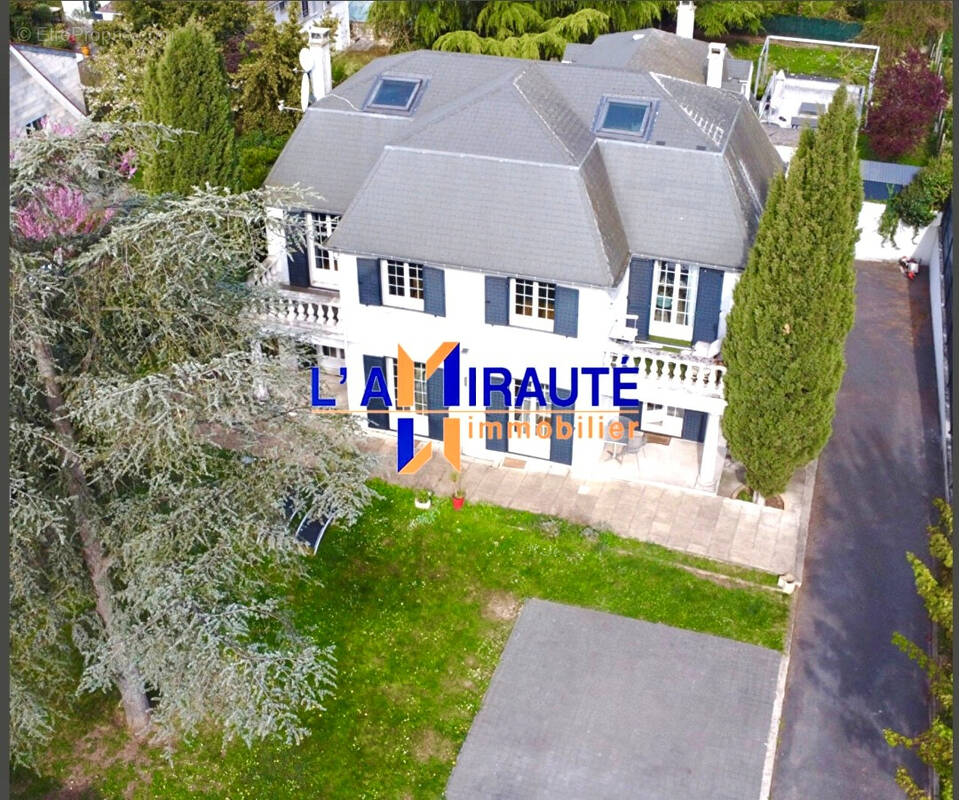Maison à MAISONS-LAFFITTE