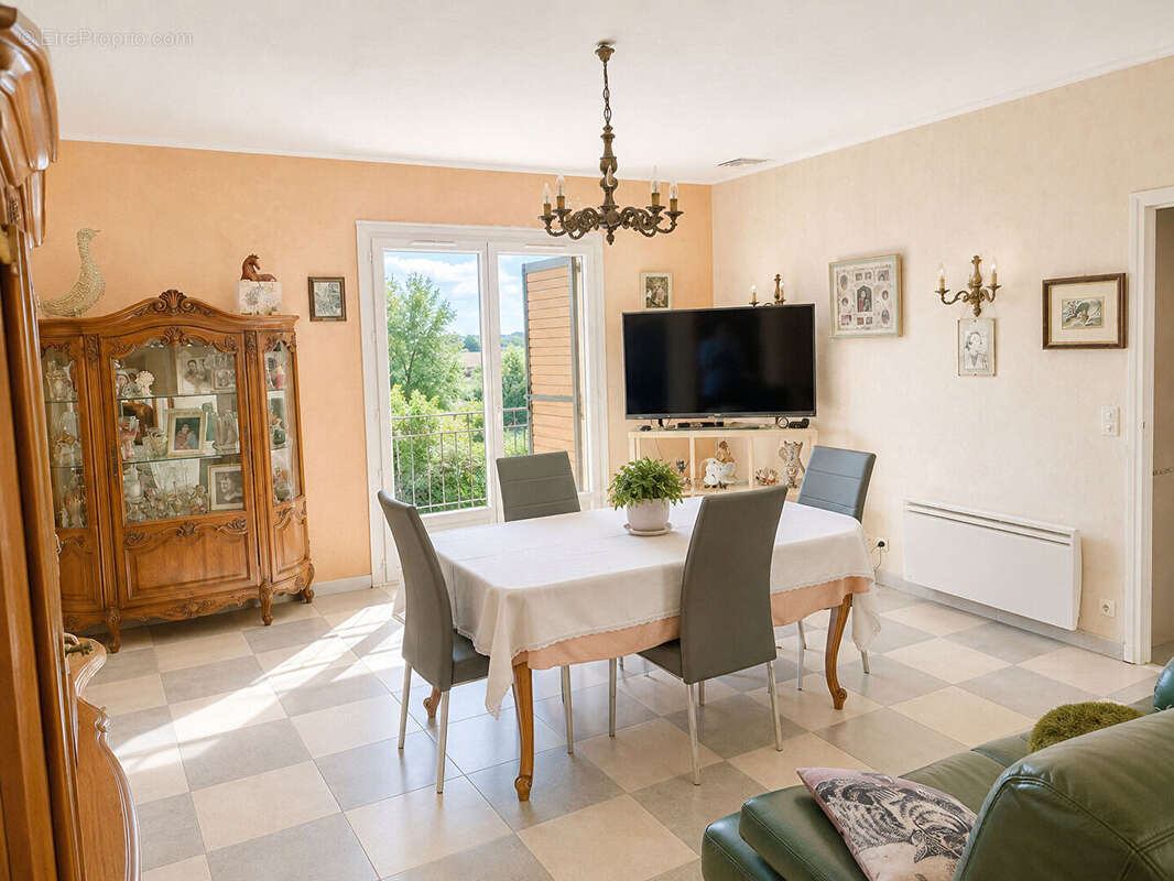 Maison à SAINTE-LIVRADE-SUR-LOT