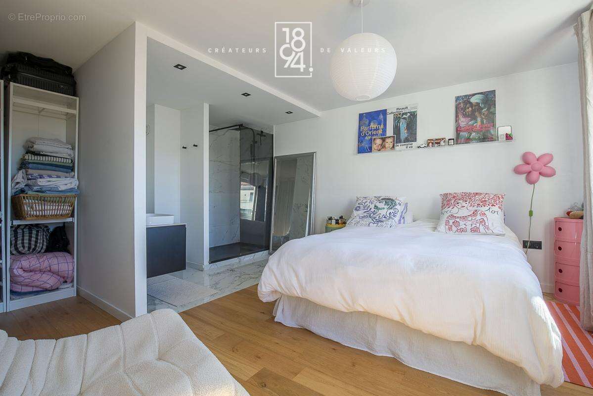 Appartement à MARSEILLE-8E