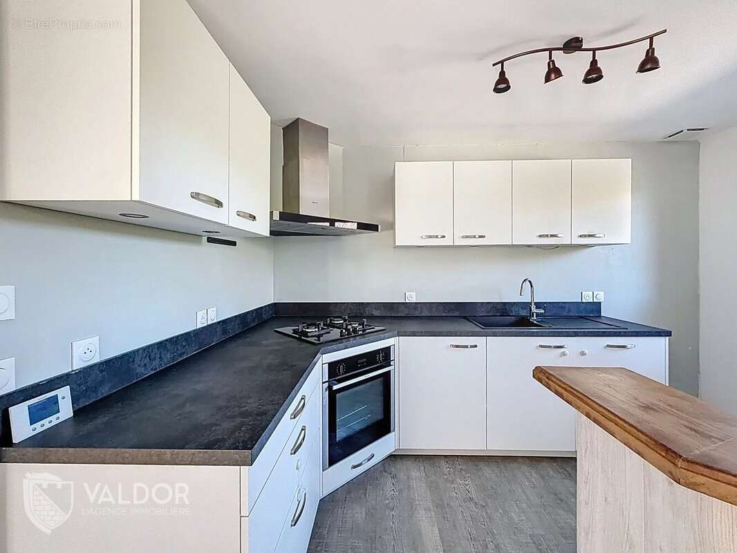 Maison à MONTMERLE-SUR-SAONE