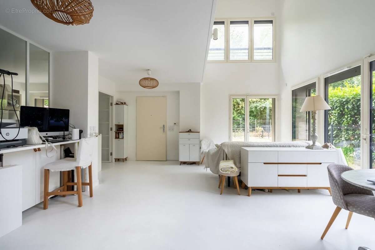 Appartement à vendre 3 pièces, STAINS 93240 - photo 5