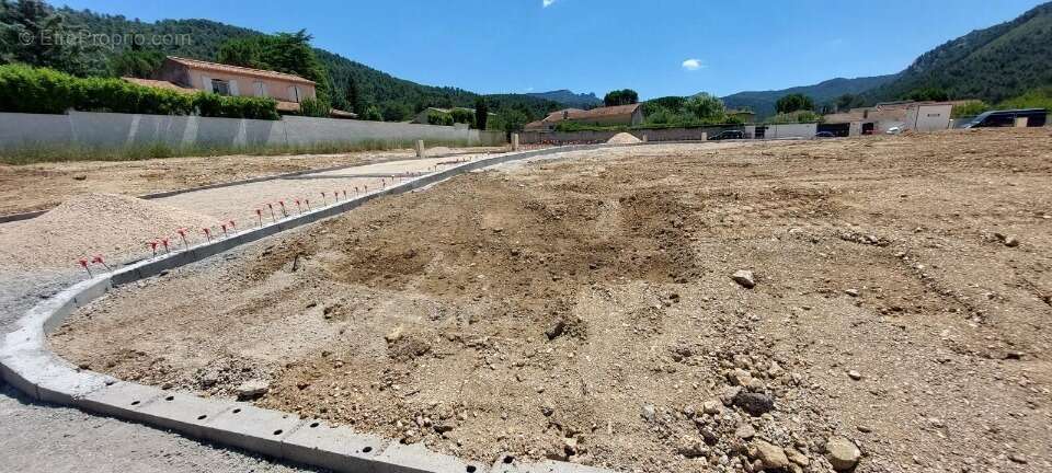Terrain 407 m² à Auriol  - photo 3