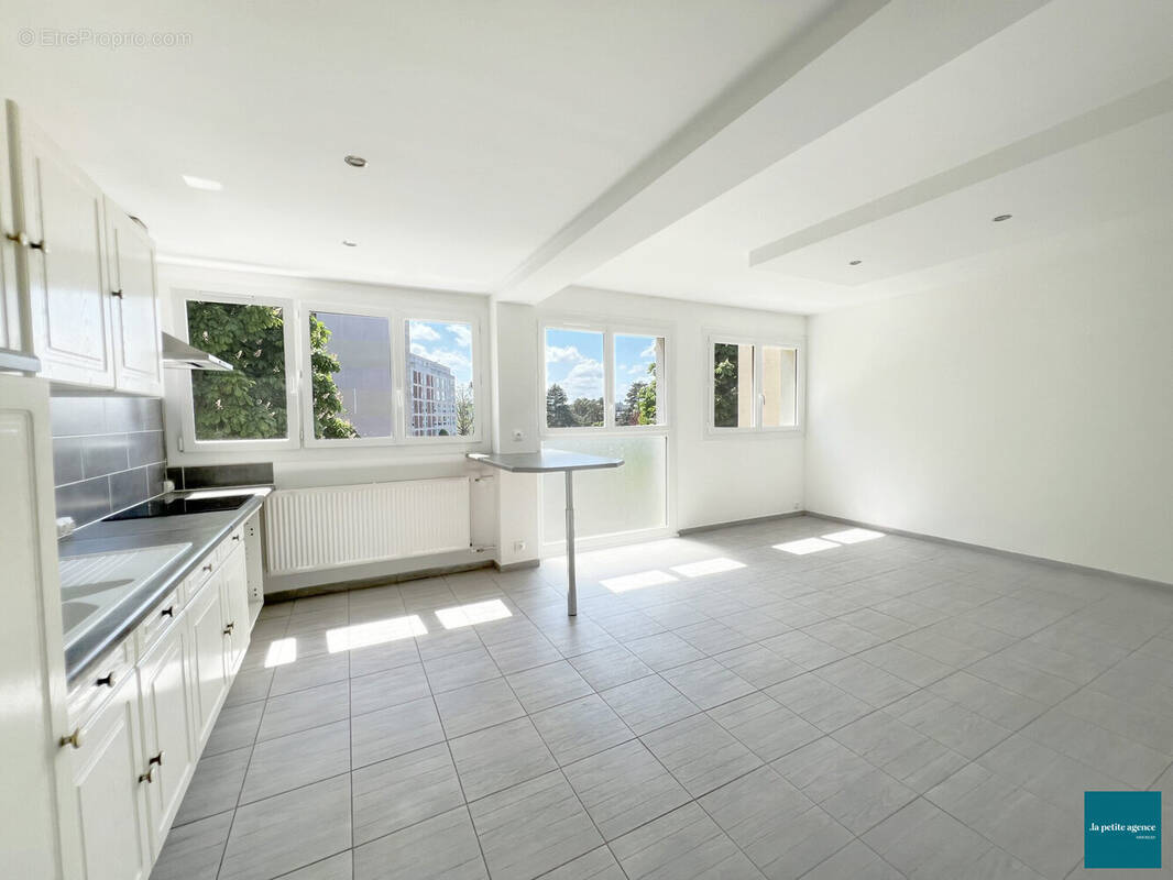 Appartement à HEROUVILLE-SAINT-CLAIR