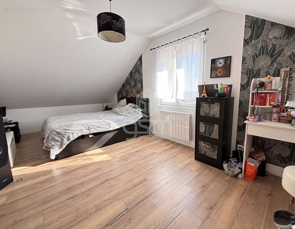 Maison à SAINTE-MAURE-DE-TOURAINE