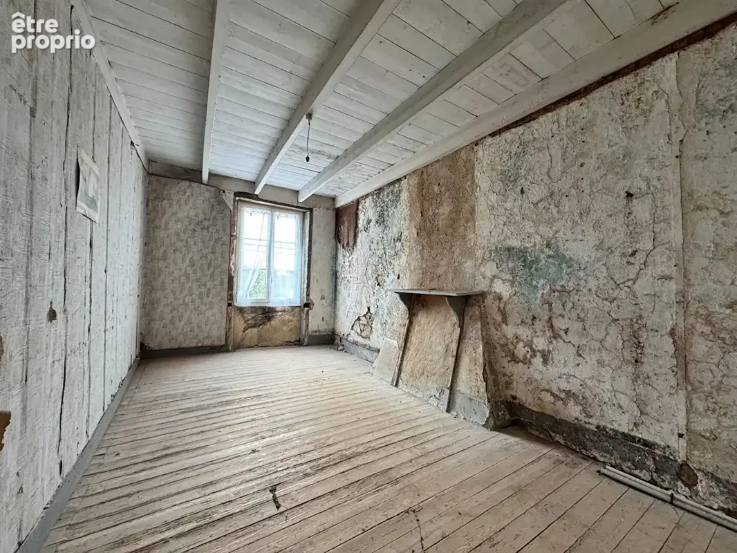 Maison en pierres, à rénover. Ag. du Donjon. - photo 8