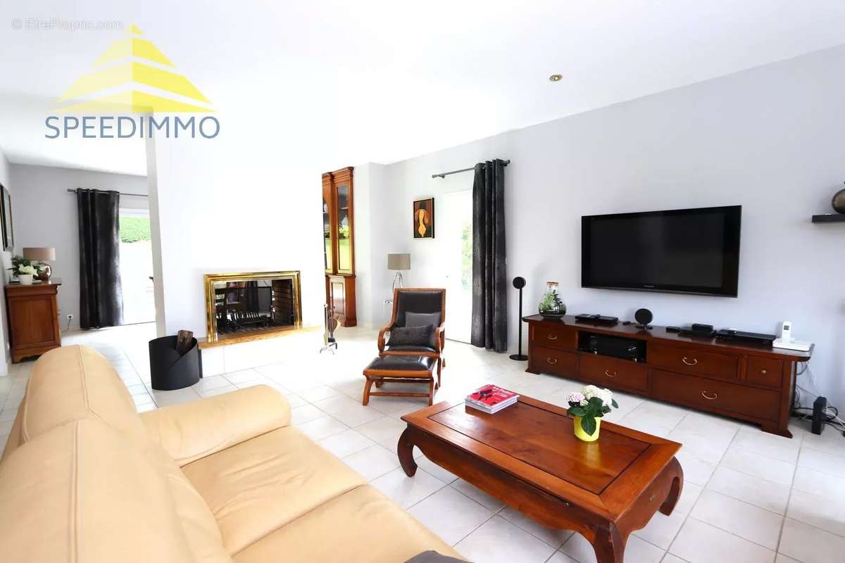 Maison à VILLECRESNES