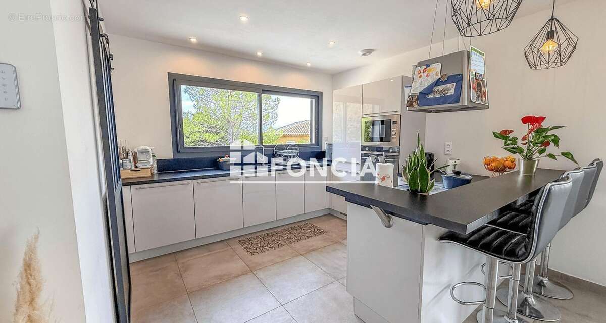 Maison à SAINT-HIPPOLYTE-DU-FORT