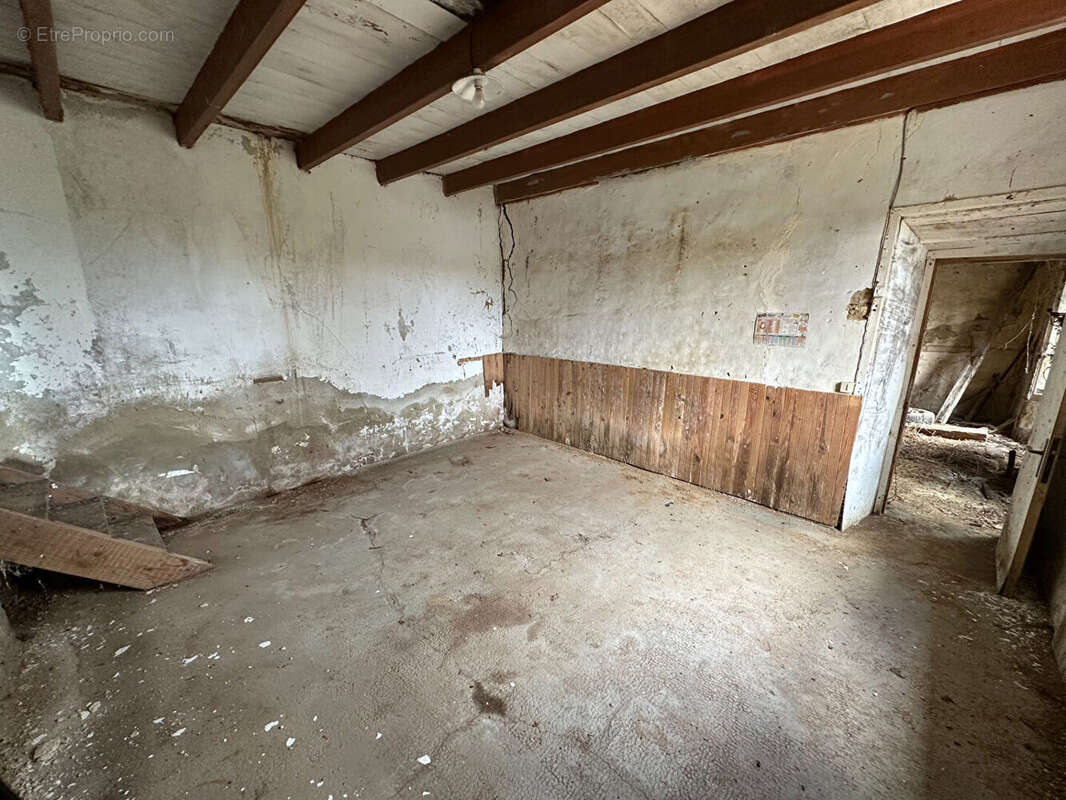 Maison à SAINT-SAUVEUR-LENDELIN