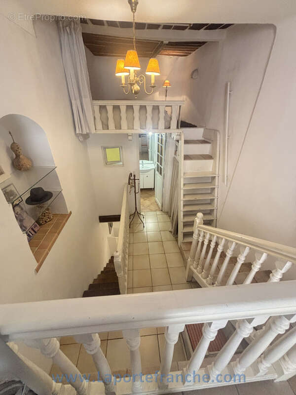 Haut de cagnes maison de village 3-4 pièces avec balcon - photo 7