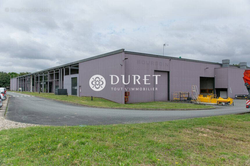 Commerce à BOURNEZEAU