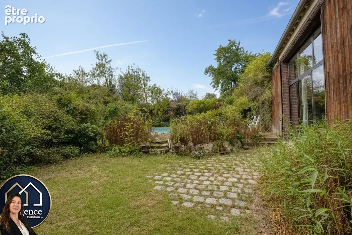 Maison 255 m² à La Boissiere-Ecole  - photo 3