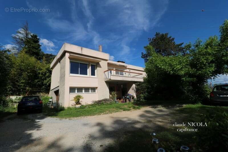 Maison à SAINT-MARCEL-LES-VALENCE