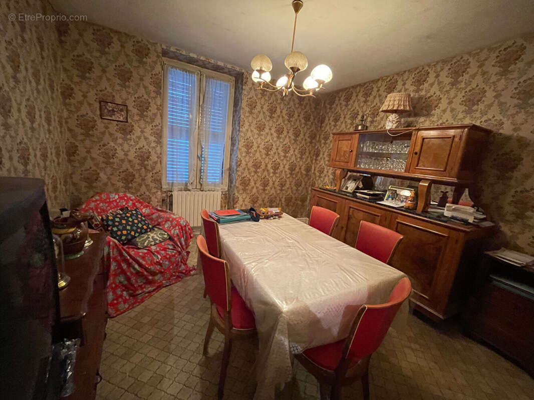 Maison à SAINT-RAMBERT-EN-BUGEY
