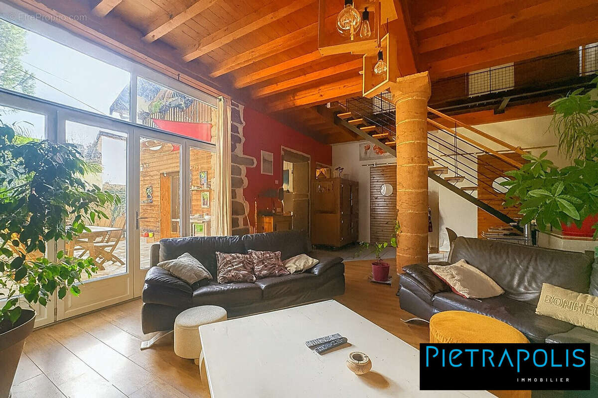 Maison à SAINT-GERMAIN-AU-MONT-D&#039;OR