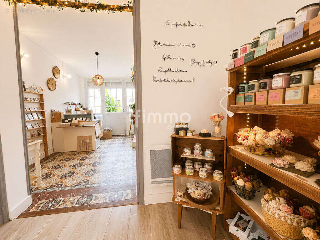 Fond de commerce boutique 60m²- 33160 Saint Médard en Jalles - photo 4