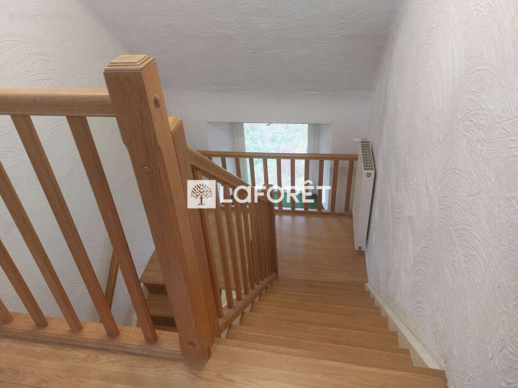 Appartement à AUDUN-LE-TICHE