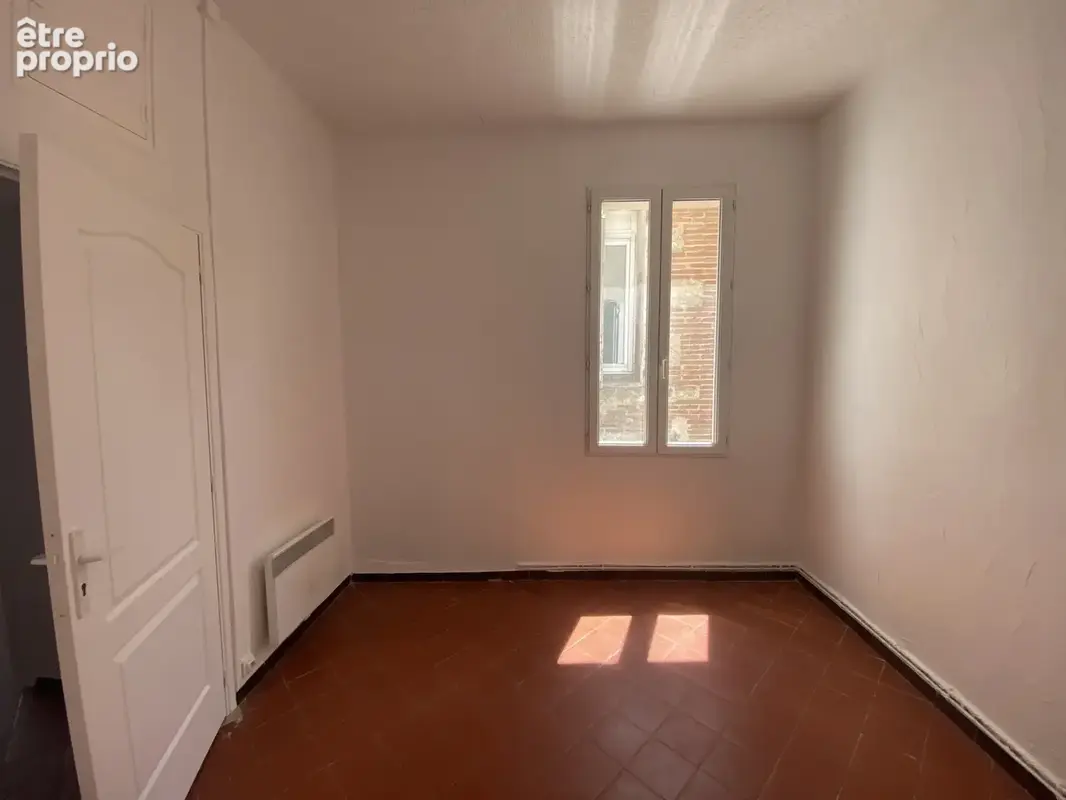 Spécial Investisseur   F2 déjà loué   Emplacement idéal   Faibles charges - photo 3